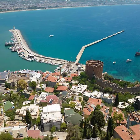 Castle Boutique Ξενοδοχείο 5*