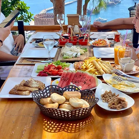 ホテル Castle Boutique Alanya アランヤ
