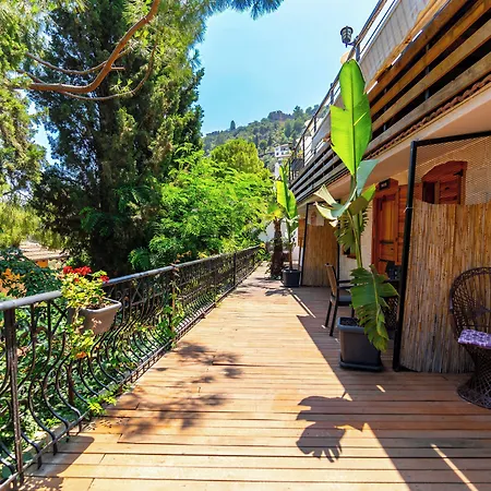 Ξενοδοχείο Castle Boutique 5*