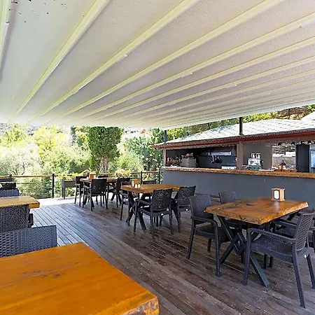 Castle Boutique Hotel